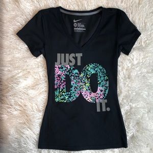 Nike Women’s Slim Fit Tee